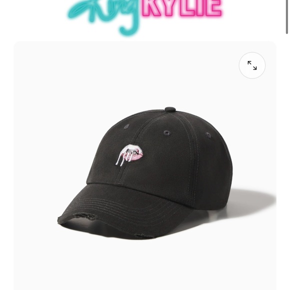 Kylie Jenner Accessories - KING KYLIE limited edition anniversary hat